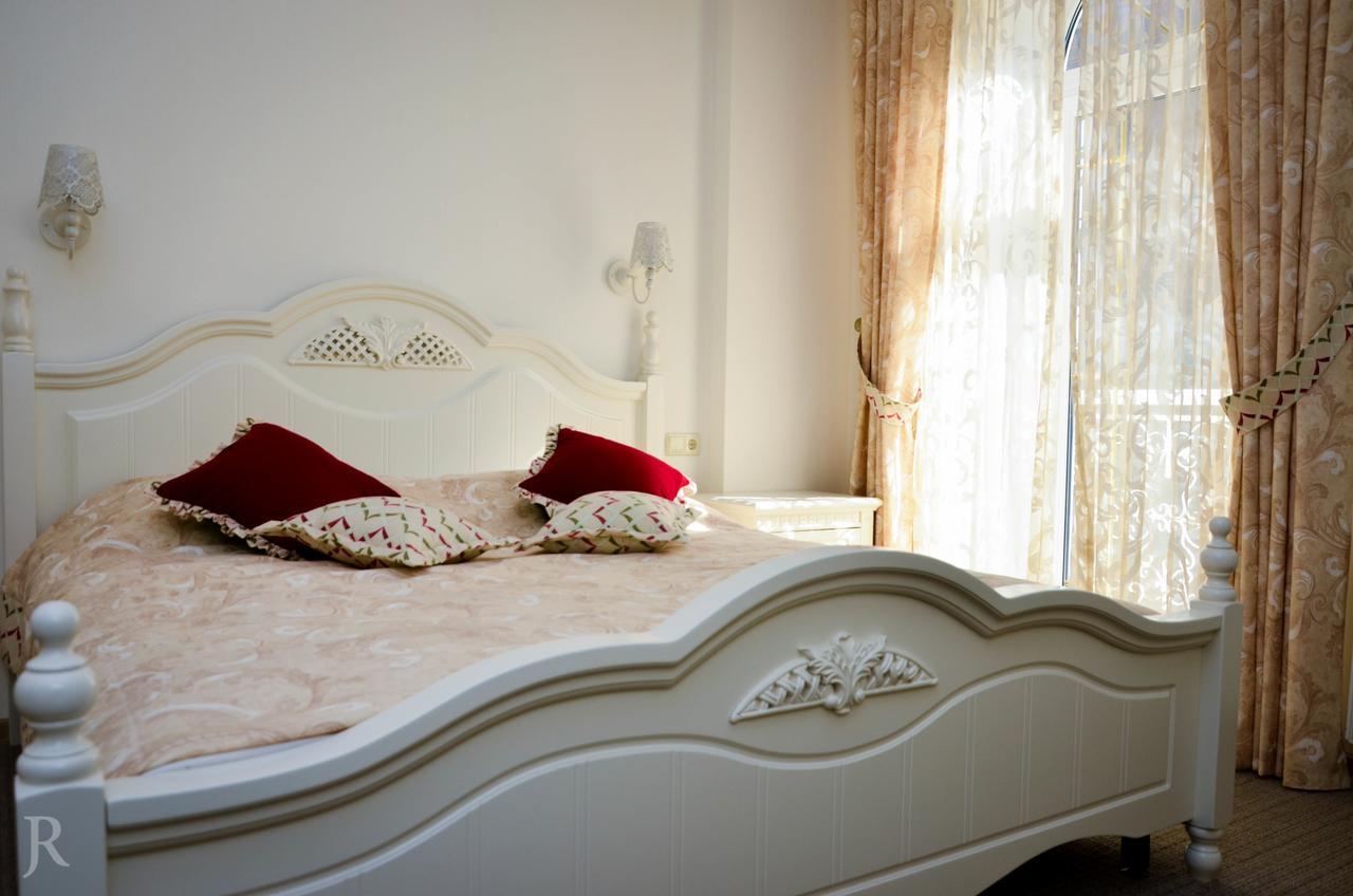 Hotel Maman Odesa Exterior photo